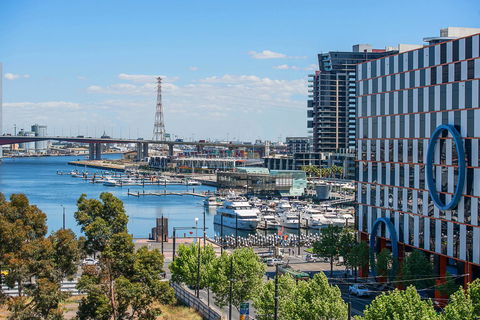 Peppers Docklands - Foster Accommodation 3
