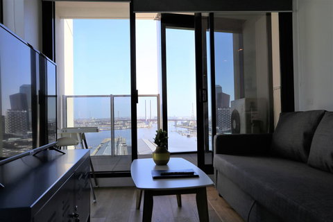 Readyset Stadium - Foster Accommodation 5