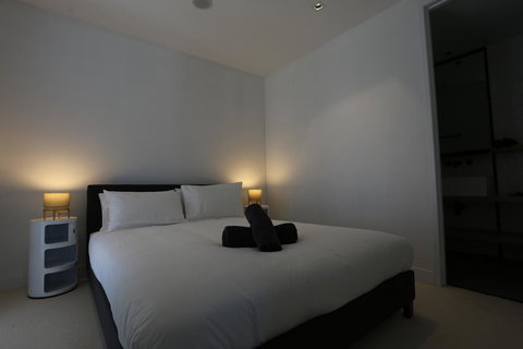 Readyset Stadium - Foster Accommodation 1