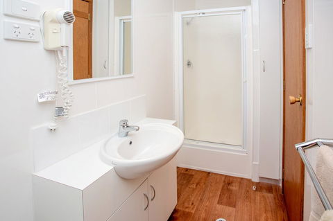 BIG4 Whiters Holiday Village - Foster Accommodation 36