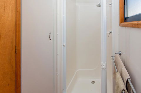 BIG4 Whiters Holiday Village - Foster Accommodation 43
