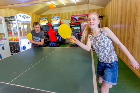 BIG4 Whiters Holiday Village - Foster Accommodation 9