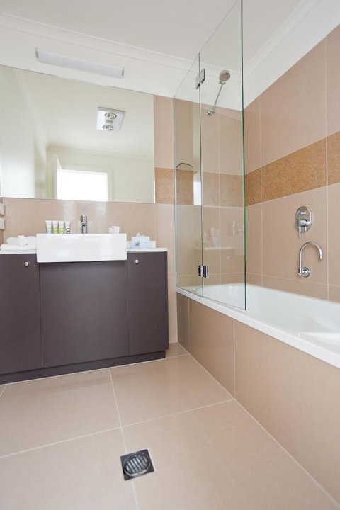 Bairnsdale International - Foster Accommodation 4