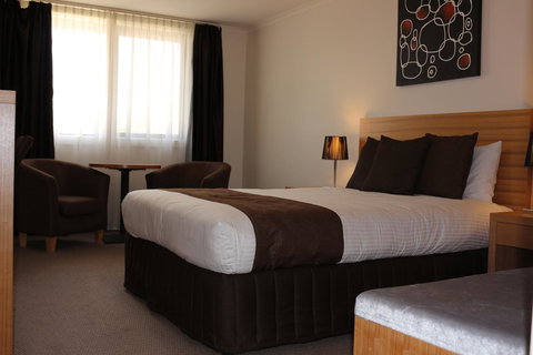 Bairnsdale International - Foster Accommodation 21
