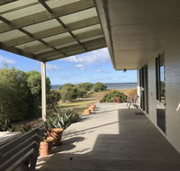 Eagle Bay Views - Foster Accommodation