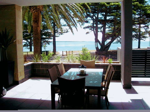C-Scape Water Front Apartment - Foster Accommodation 0