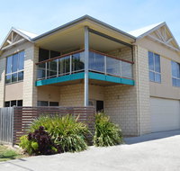Ocean View Beach house - Foster Accommodation