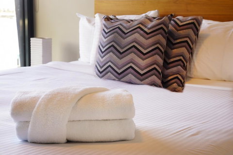 Accent Accommodation@Docklands - Foster Accommodation 5