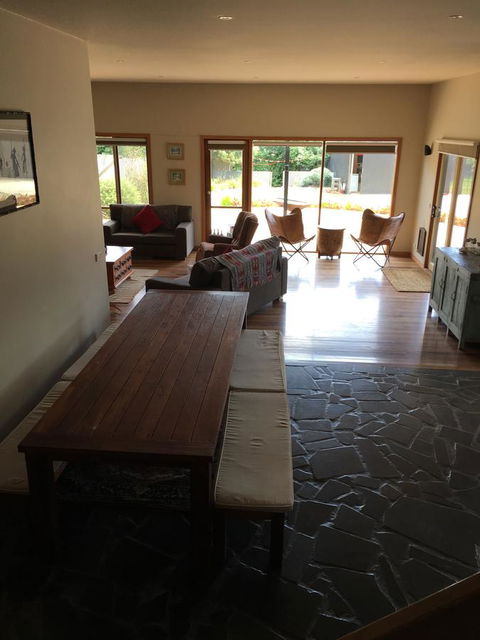 Apostle Hideaway - Central Port Campbell - Foster Accommodation 3