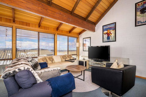 FOUNTAINS 3, Mount Hotham - Foster Accommodation 0