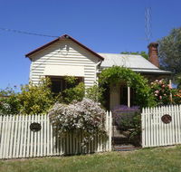 Miss Pym's Cottage - Foster Accommodation