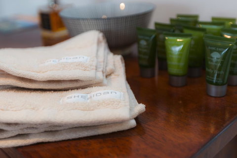 The Waterfront Apartment - Foster Accommodation 17