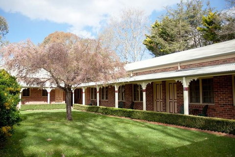 The Carrington Inn - Bungendore - Foster Accommodation 0