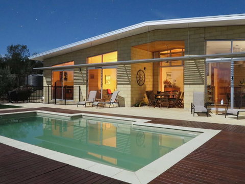 The Chocolate Lily Bed & Breakfast - Foster Accommodation 0