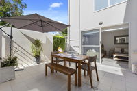 The Courtyards on Hill St