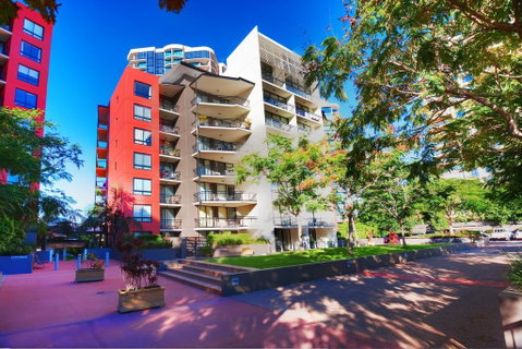 The Docks On Goodwin - Foster Accommodation 2