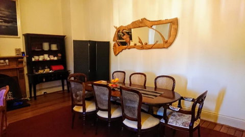 The Empire Hotel - Foster Accommodation 0