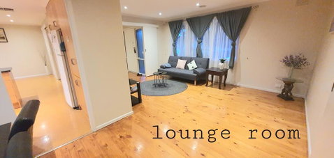 The Flower Homestay - Foster Accommodation 0