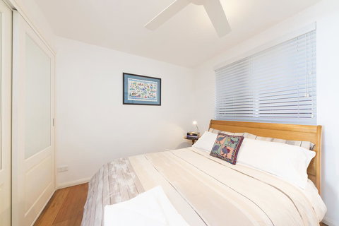 The Folly - Foster Accommodation 3