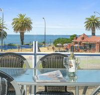 The Frontage Resort-Style Apartment - Foster Accommodation