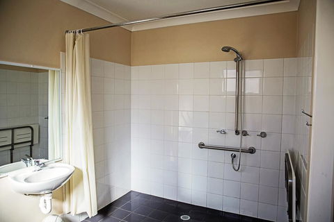 The Gallery Motor Inn - Foster Accommodation 3
