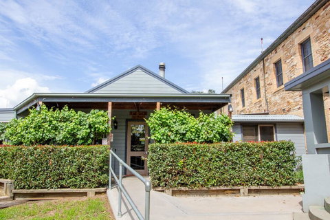 The Globe Hotel, Rylstone - Foster Accommodation 1