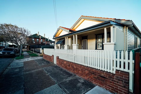 The Greenroof - Foster Accommodation 1