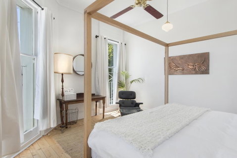 The Local Hotel - Foster Accommodation 2