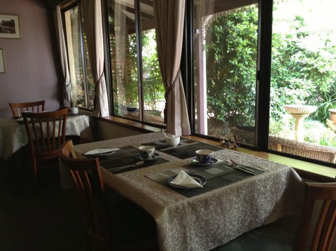 The Noble Grape Guesthouse - Foster Accommodation 2