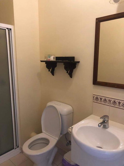 The Oast Inn Formaly Rosies Inn - Foster Accommodation 3