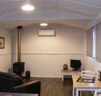 The Old School House BnB - Foster Accommodation
