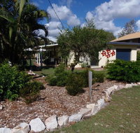 The Red Piranha - Rainbow Beach Close to everything air con and pet friendly - Foster Accommodation