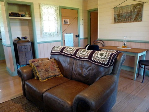 The Settlers Cottage - Kangaroo Valley - Foster Accommodation 3