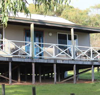 The Sleeping Lady Private Retreat - Foster Accommodation