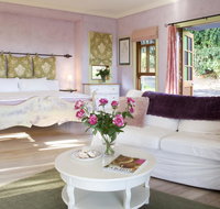 The Spotted Chook and Amelie's Petite Maison - Foster Accommodation