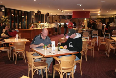 The Station Hotel - Foster Accommodation 3