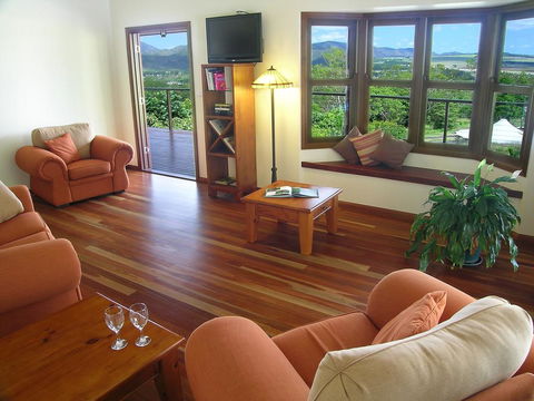The Summit Bed & Breakfast - Foster Accommodation 0