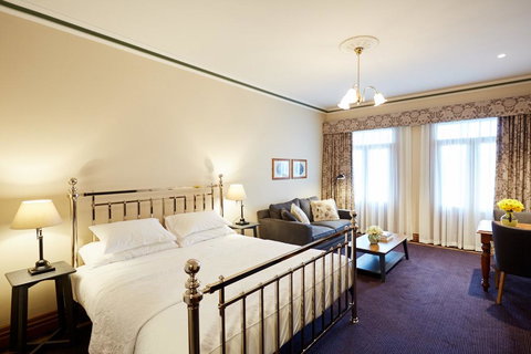 The Terrace At The Settlement - Foster Accommodation 1