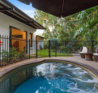 The Tropical Sanctuary - Foster Accommodation
