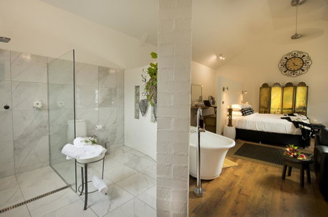 The Villa - Foster Accommodation 3