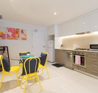 Ther-Rich Apartment - Foster Accommodation