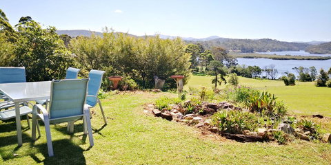 Thistle Dome - Foster Accommodation 1