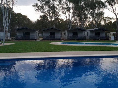 Time Out Holiday Park - Foster Accommodation 3