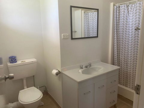Tin Can Bay Budget Accommodation - Foster Accommodation 2