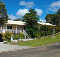 Tinaroo Sunset Retreat - Foster Accommodation