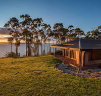 Tinderbox Cliff House - Foster Accommodation