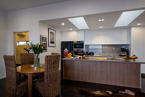 Tinderbox Retreat - Foster Accommodation 1