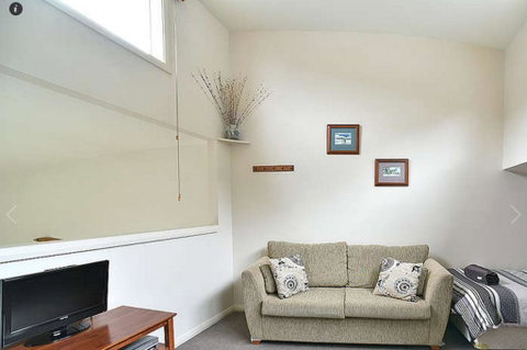 Tomarlin Views 2 - Foster Accommodation 1