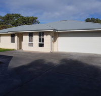 Towncrackers Guest house - Foster Accommodation