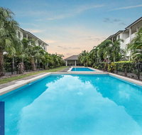 Townsville Luxury spacious Apt 3 BR-2BTH Pools - Foster Accommodation